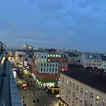 Rooftop Apartment, 10Min To City Center, Direct At Metro, Skyview Big Terrace!