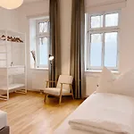 Family & Friends Apartment At Stadthalle