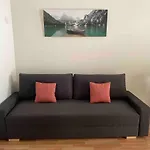One Bedroom Apartment Near Center & Central Station