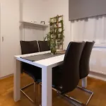 Vienna Central Feel Like Home