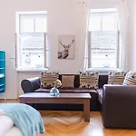 Amazing 2Br City Stay, Wiener Stadthalle