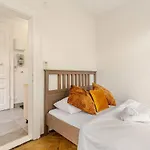 Apartment In Quiet Location Near Center
