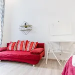 Sleek Studio Apt - Suitable For Longstays