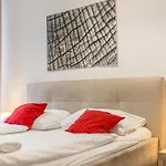 Modern 1Br Apart- Suitable For Longstays