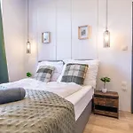 Bright And Modern Room In Meidling District Vienna