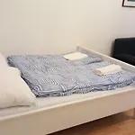 Quiet Comfort: 1 Bedroom Vienna Apartment With Style