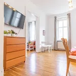 Simple Apartment Near Wiener Stadthalle