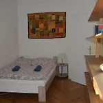 Schoene Wiener Altbauwohnung