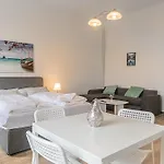 Easystay 2Br Apt. Near Akh- Perfect For Longstays