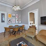 Diplomatic District Apartment, 6 Stops To Center