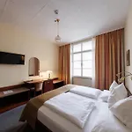 Continental Hotel-Pension