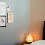 Cozy, Small, New With Free Parking