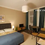 Cozy, Small, New With Free Parking