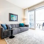 Luxurious Apartment In Heart Of Citycheckhostprofile