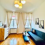 2Br Apartment For 6 People, Only 17 Minute Walk To Schoenbrunn