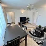 Atemberaubendes Apartment + Pool