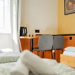 Vienna West Business Inn