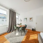Sonnige Altbauwohnung Nahe Wien Hauptbahnhof
