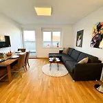 Free Parking - Cityview Apartment - Rooftop-Terrace - Central Station