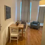 Peaceful 2Br Apartment 15-Min To Ottakring Station