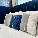 Close To Augarten I 5 Minutes To Metro, Bus And Train I Wifi I Very Central