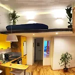 Lofty Garden Stay