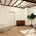 Eden Schoenbrunn Garden Apartment