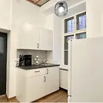 Eden Schoenbrunn Garden Apartment
