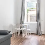 Amazing 1Br Apt, Next To Akh Building For Everyone