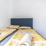 Cozy Entire House With Terrace And Garden, Up To 34P