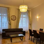 Carlton Suites