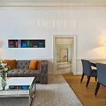 6 Rooms