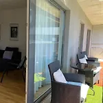 2 Bedroom Apartment Next To Metro U1 And Garage Parking