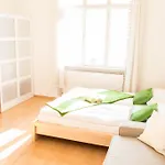Apartment Favoritenstrasse