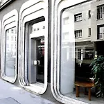Operastreet Black & White