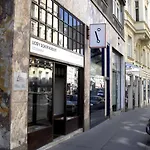 Operastreet City Center Apartment \