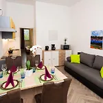 Apartments Villa Luna