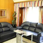 Hotel Cyrus