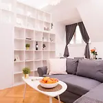 Rooftop Studio Boerse By Ichbucheat