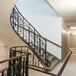 Stadlau Live Apartments by ichbucheAT