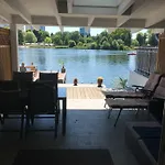 AJO Vienna UNO