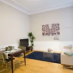 Studio Apartments Urania - Mai\'S Apartments