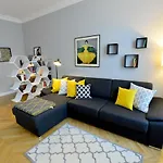 Sechsschimmelgasse by EasyB&B