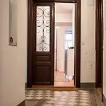 Leuhusen Orange Apartment Vienna
