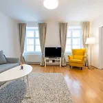 Beautiful Inner City Apartment