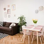 Twin Apartment