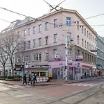 Wallenstein Apartments - Contactless Check In