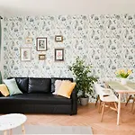 Twin Apartment