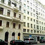 The Kolin Grand Downtown Apartment