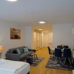 English Theater Apartment At Rathaus